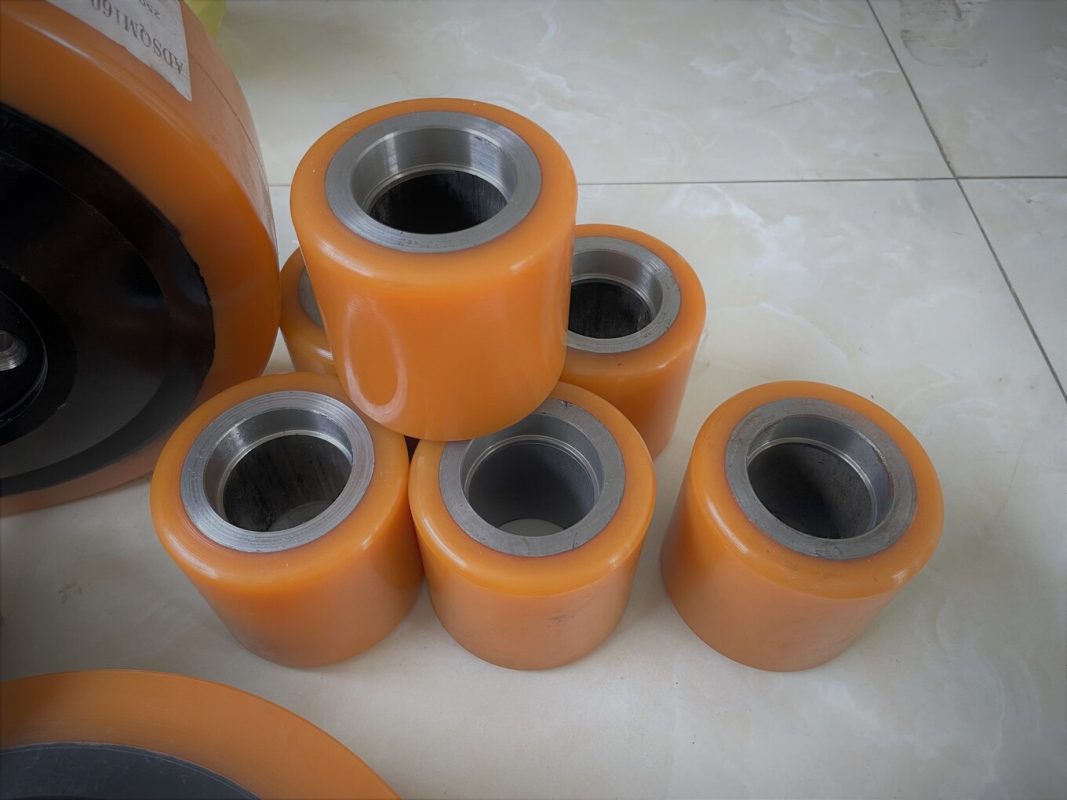 Bánh tải xe nâng tay điện PU 83x80mm