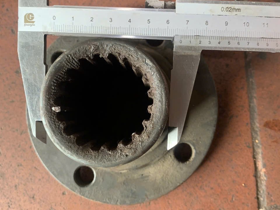 Mặt bích đuôi số 18R cho xe nâng dầu
