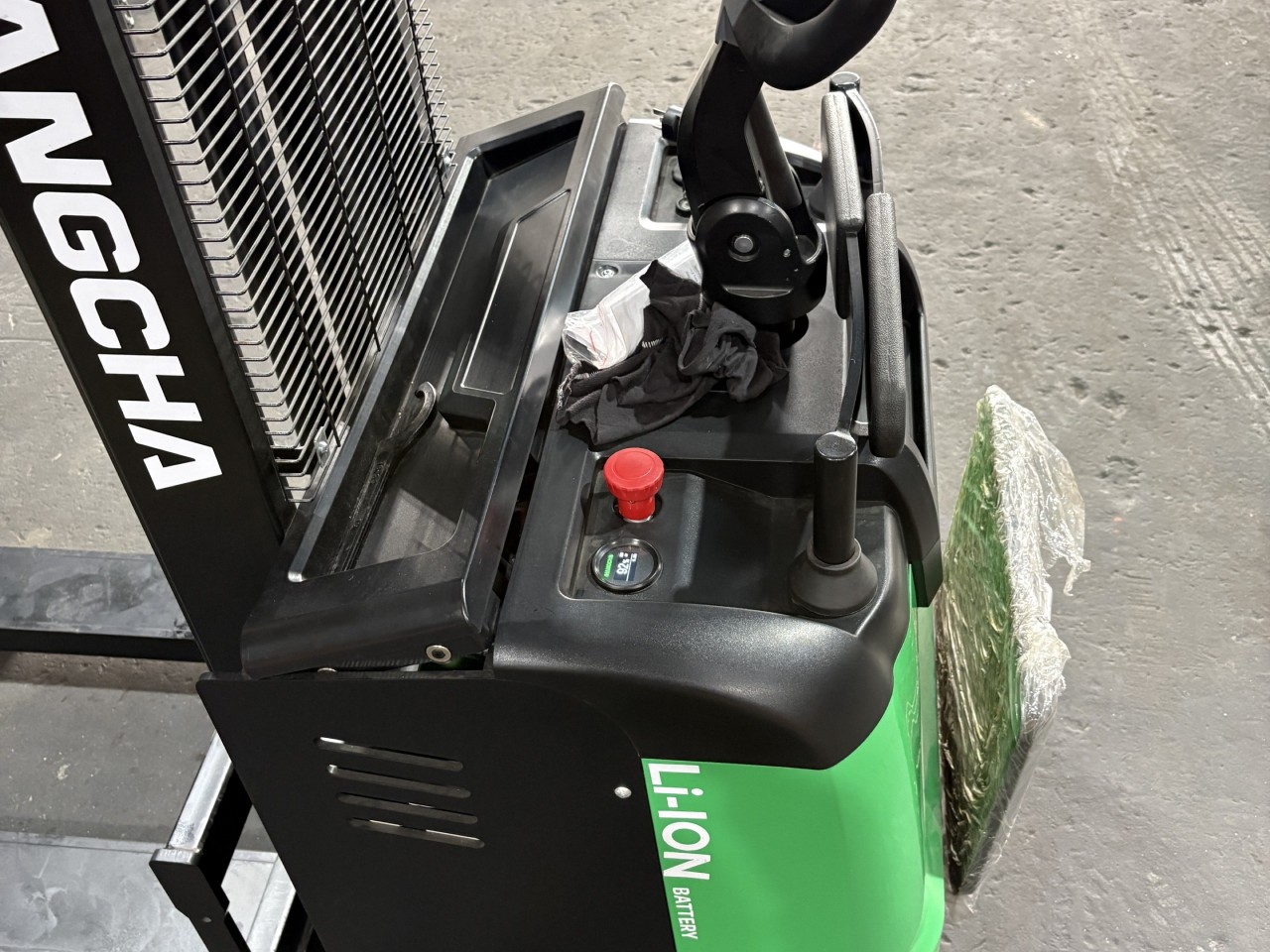 Xe nâng tay điện tầm cao 2.0 tấn CDD20-WHL-I