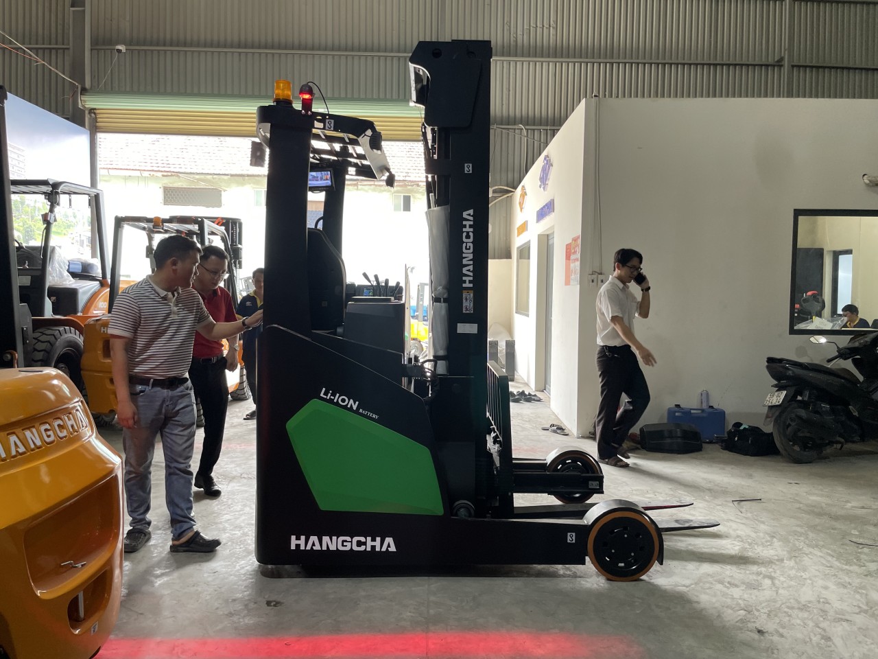 Xe nâng điện Reach truck 2.5 tấn ngồi lái CQD25-XC5-SI