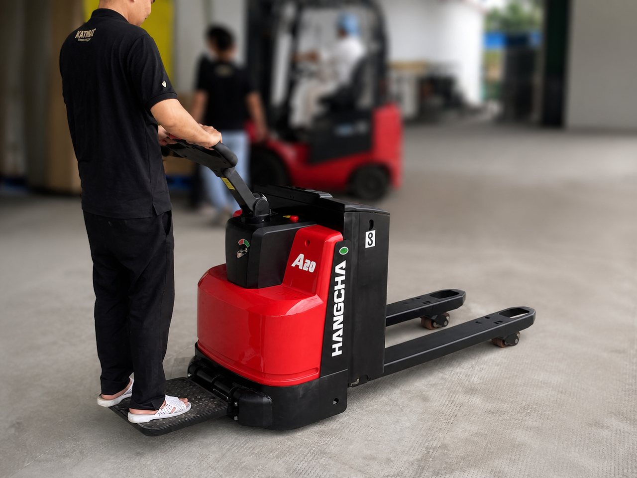 xe nâng tay điện 2 tấn CBD20-AEC2S