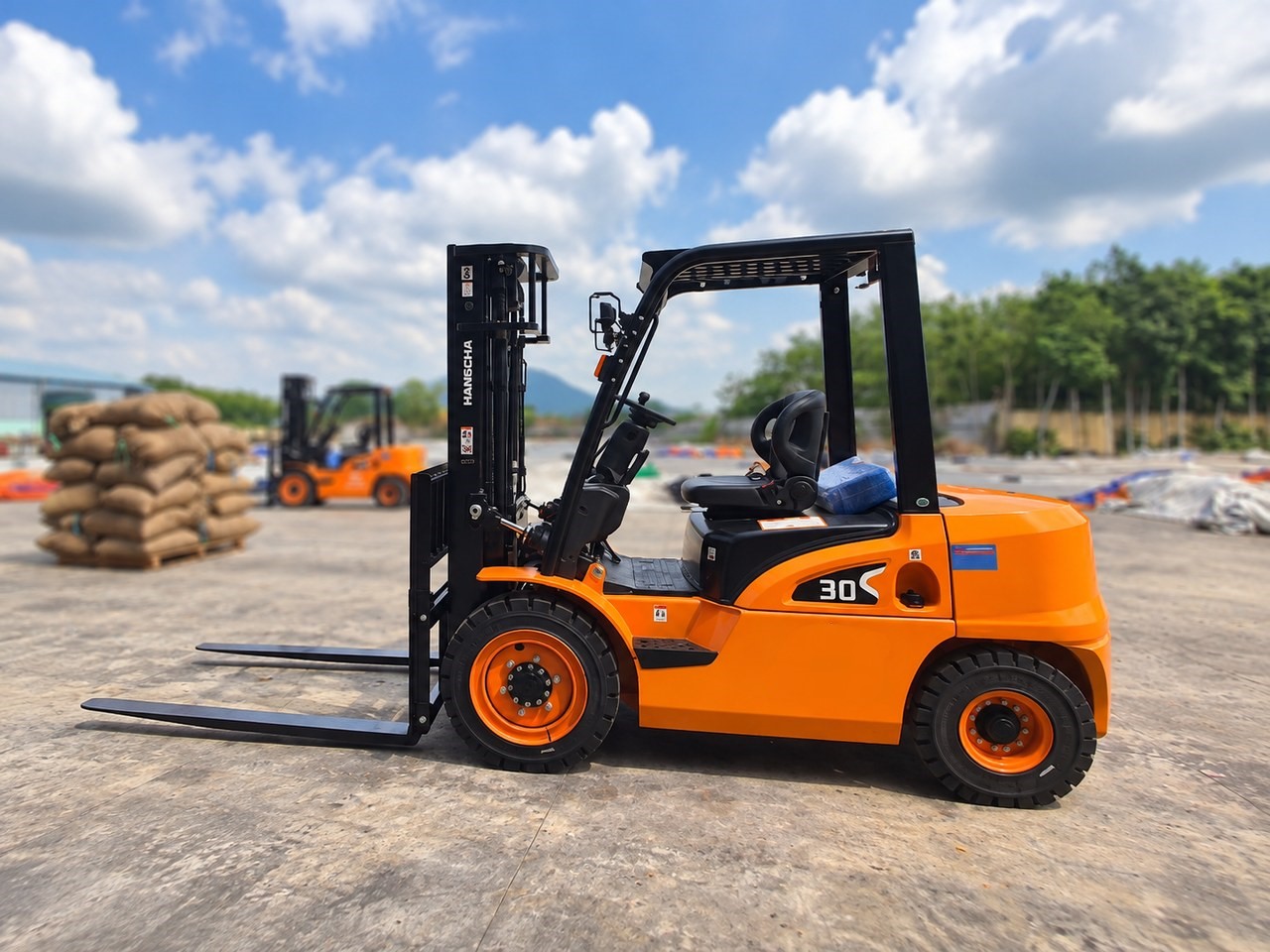 Xe nâng dầu 3 tấn Hangcha CPCD30-XRG28 | Xinchai 4D29G