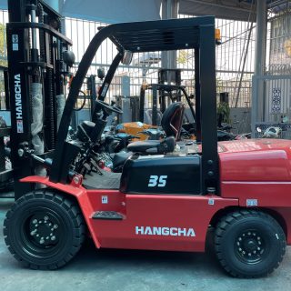 Xe nâng dầu 3.5 tấn Hangcha model CPCD35-AG2, có sức nâng hàng nặng 3500kg, động cơ xinchai