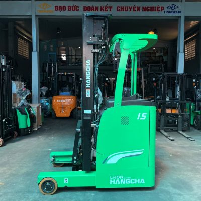 Xe nâng điện reach truck đứng lái Hangcha 1.5 tấn