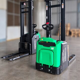 Xe nâng tay điện cao đứng lái 1.6 tấn CDD16-XT1S-SI
